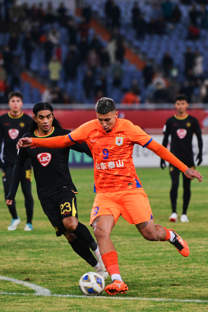 赛前亚冠焦点战;里昂伤情更新;赛场秩序良好;团队化学反应显著(篮球赛场设计) 赛前亚冠焦点战;里昂伤情更新;赛场秩序良好;团队化学反应显著(篮球赛场设计)